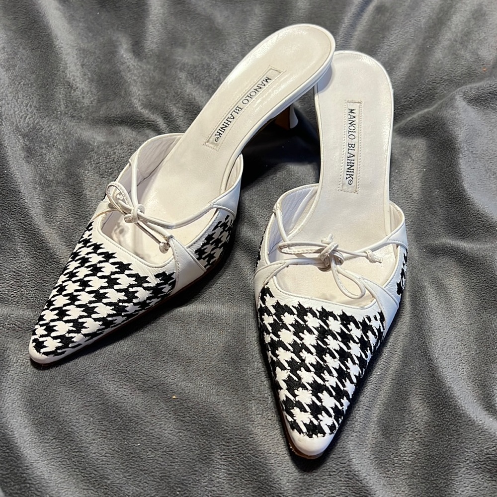 Manolo Blahnik kitten heels